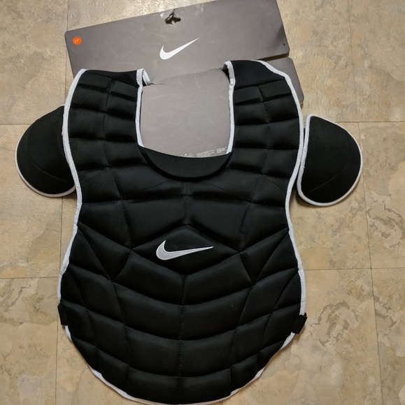 black nike catchers gear